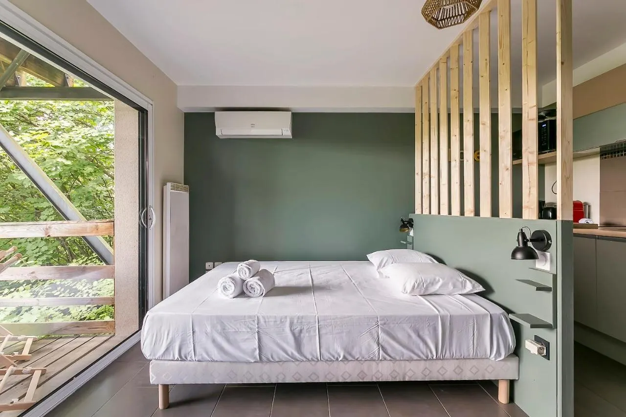 Apartment Hamac Suites - City Suites Jungle 2 Tassin-la-Demi-Lune France