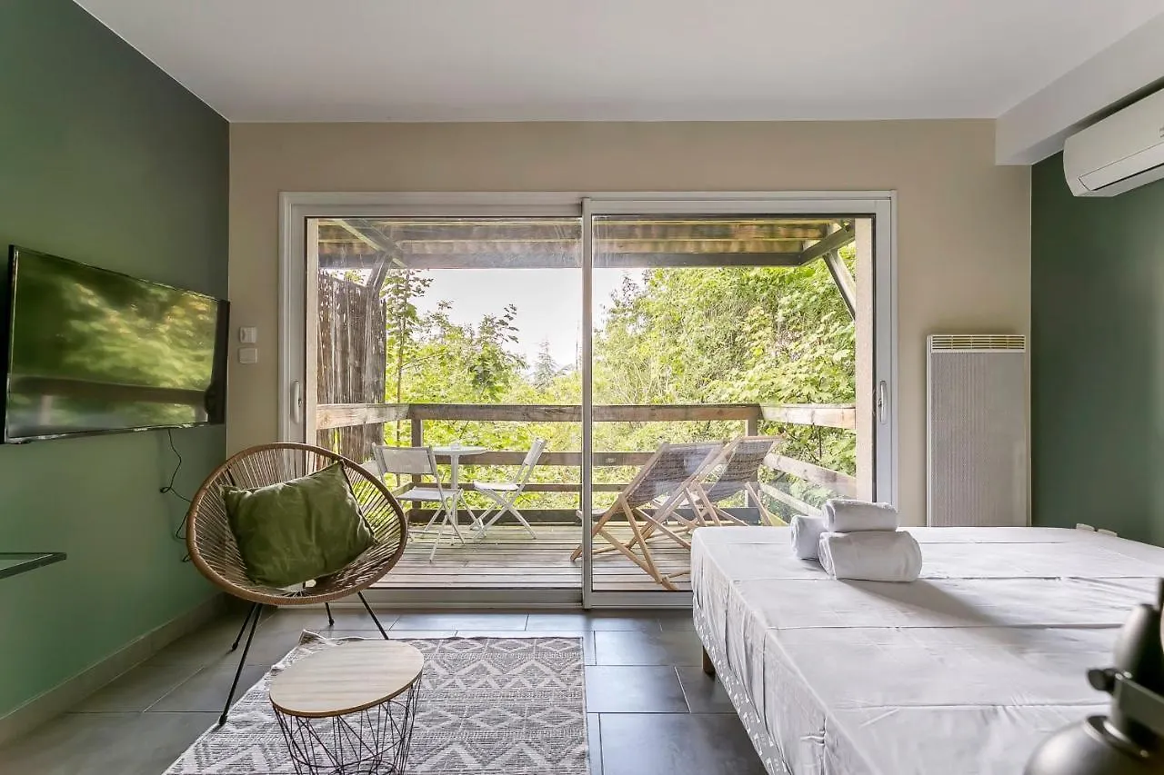Hamac Suites - City Suites Jungle 2 Tassin-la-Demi-Lune Apartment